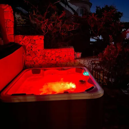 Casa Au Lilas Rosa Villa